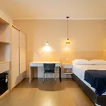 15 m² dengan 1 kamar tidur dan 1 kamar mandi pribadi di Blok M
