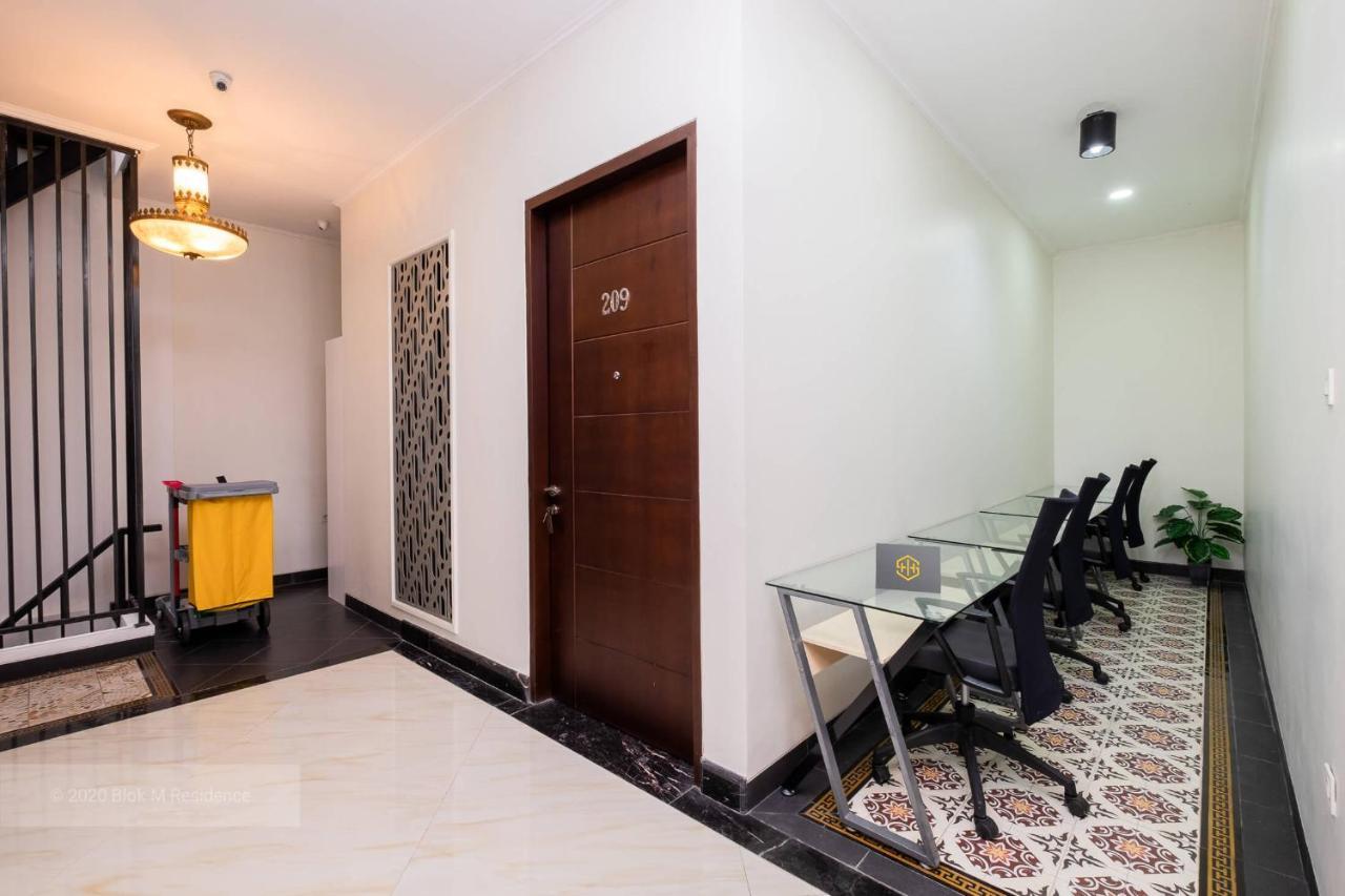 15 M² Dengan 1 Kamar Tidur Dan 1 Kamar Mandi Pribadi Di Blok M 3*