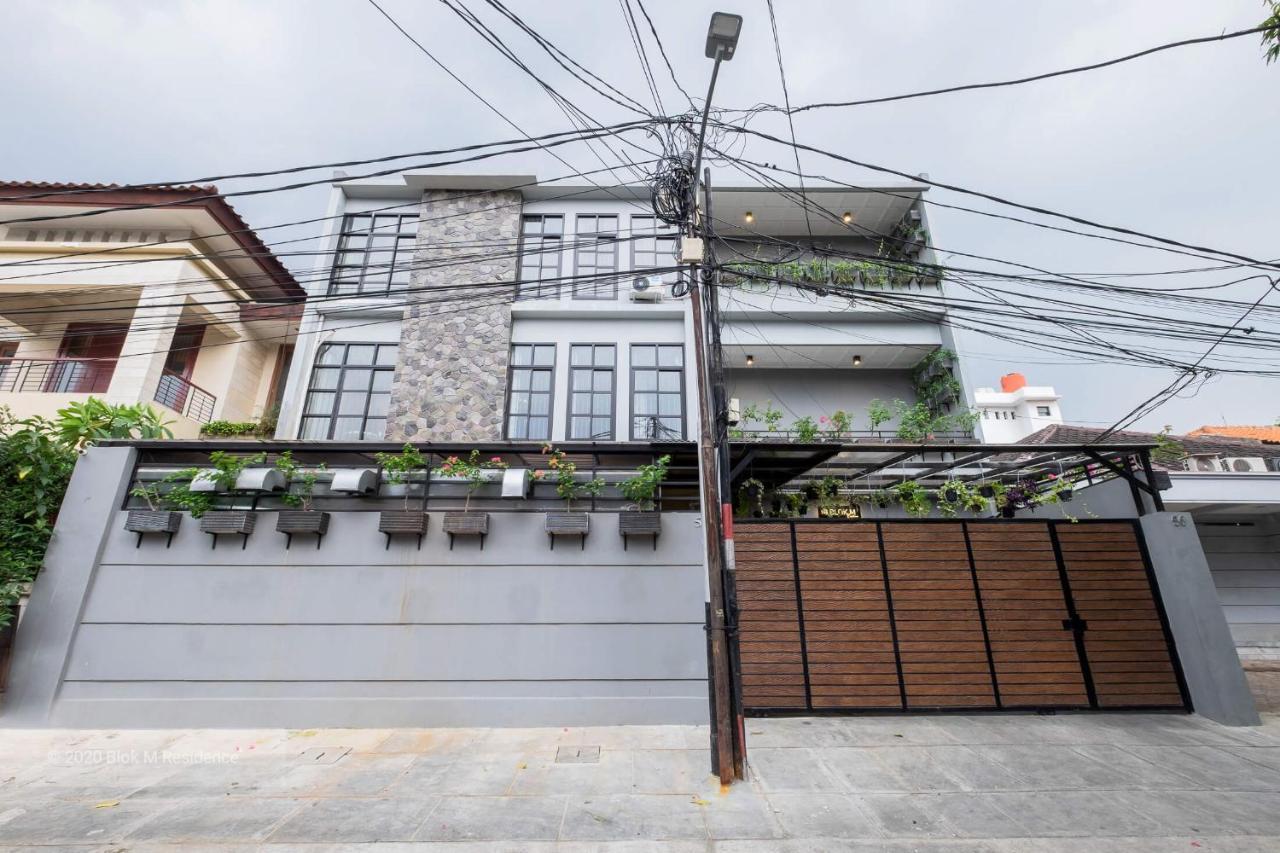 15 M² Dengan 1 Kamar Tidur Dan 1 Kamar Mandi Pribadi Di Blok M Wisma tamu Jakarta