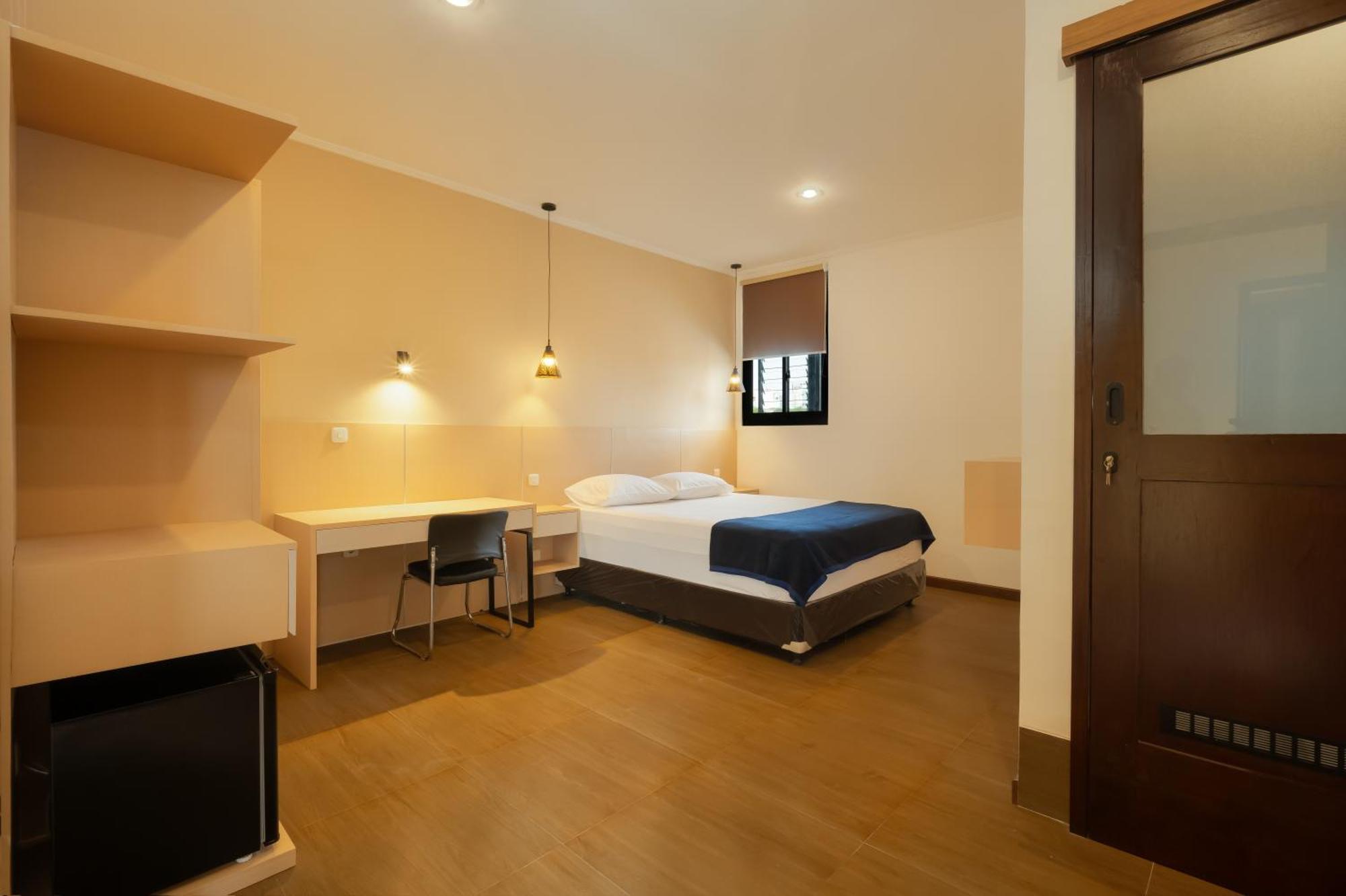 15 M² Dengan 1 Kamar Tidur Dan 1 Kamar Mandi Pribadi Di Blok M Wisma tamu 3*