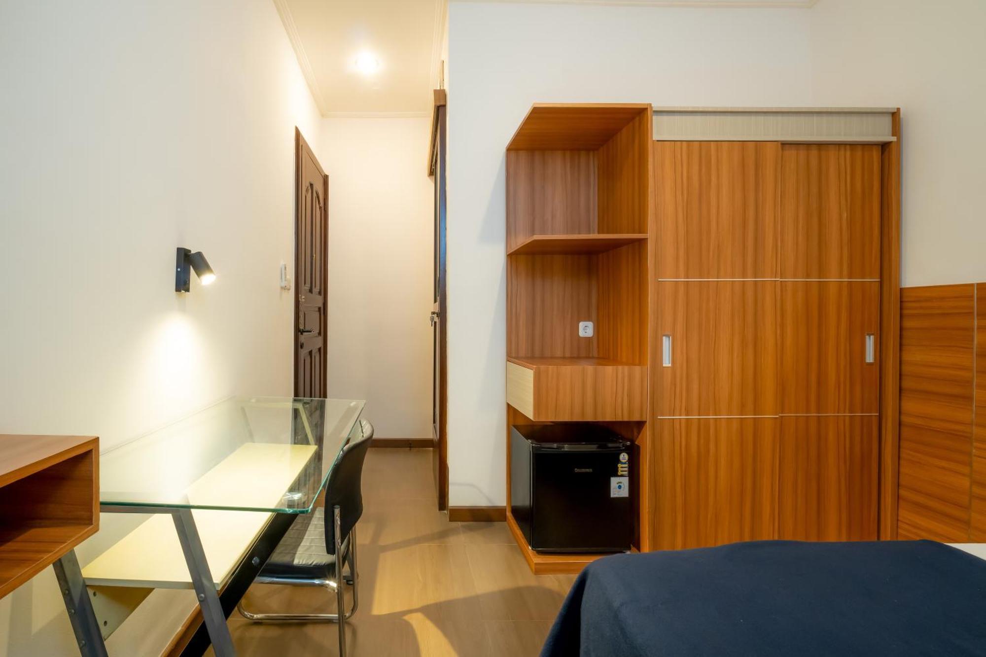 15 M² Dengan 1 Kamar Tidur Dan 1 Kamar Mandi Pribadi Di Blok M 3* Jakarta